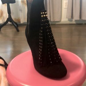 Beautiful Twin-Set excellent condition original box,suede leather ankle boots